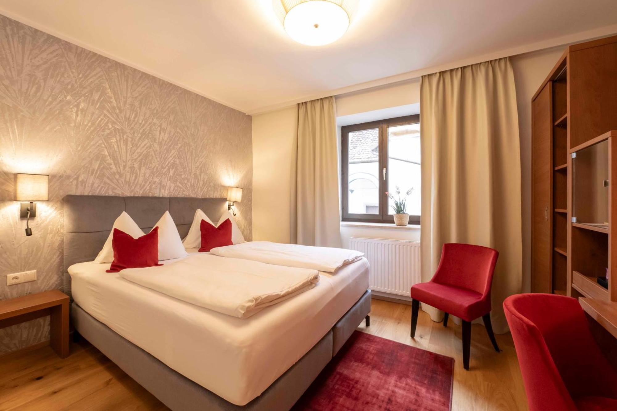 Hotel Mader Штайр Экстерьер фото