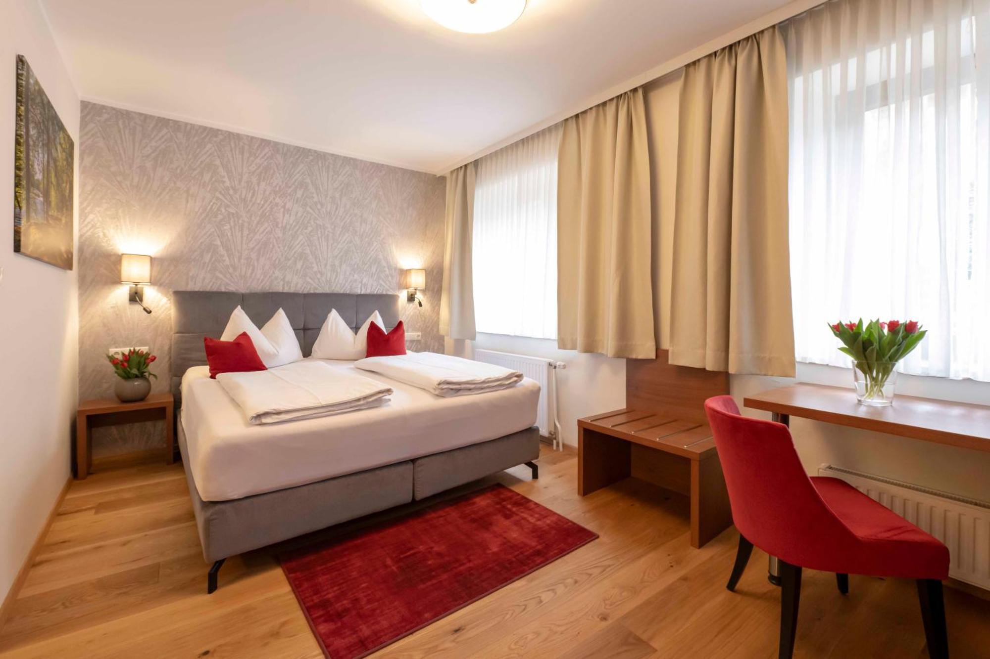 Hotel Mader Штайр Экстерьер фото